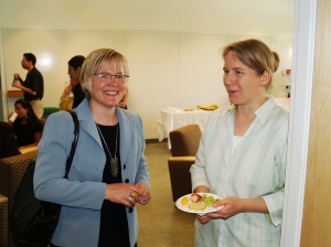 Architect Amy Leathers (l) and Skidaway scientist Liz Mann.